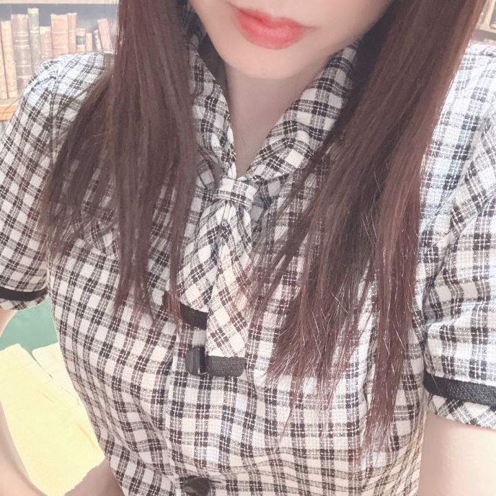 おはようございます✨

お目覚めは
いかがですか？

あそこの
調子は
今朝はどうでしょう🤔🤭

クラーク夫人
朝９時からいます🙌

​​​​​​​Instagram→ryo_ikuta_love