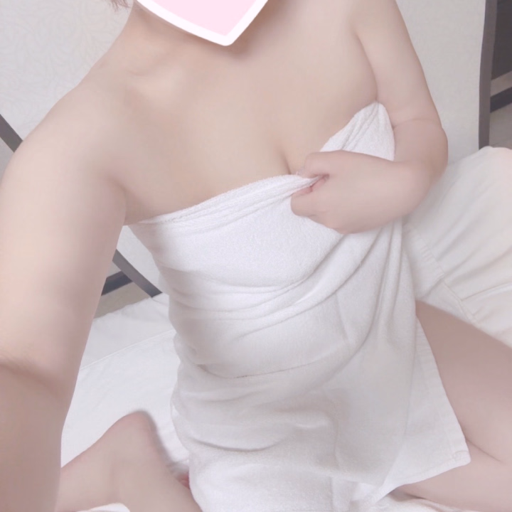 お誘いありがとうございました❣️


まだまだお誘いまってるよ✨️


暑いから汗流しにきてね🛀♨️


もちろんえっ〇なこともね🫣🤭💞
