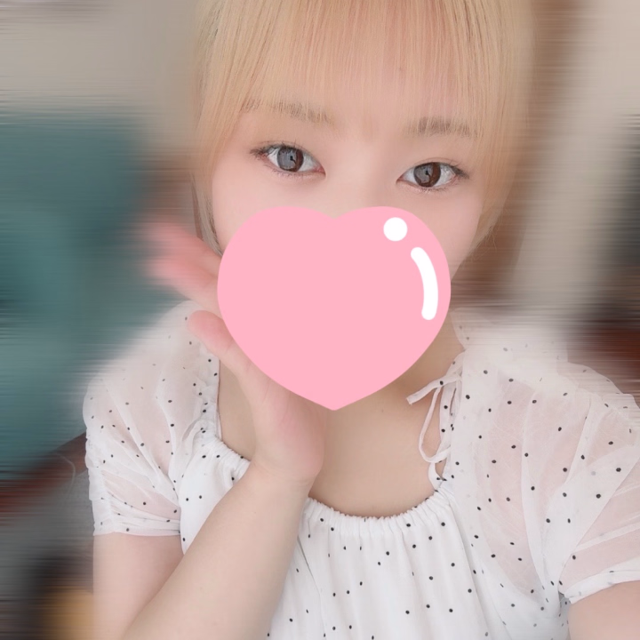 元気に出勤しました❣️


久しぶりな感じがする😗


蒸し暑いけどももはと楽しいことして今週もがんばろ♡♡

ラストまでいるので
お誘い待ってるね🫶❤︎