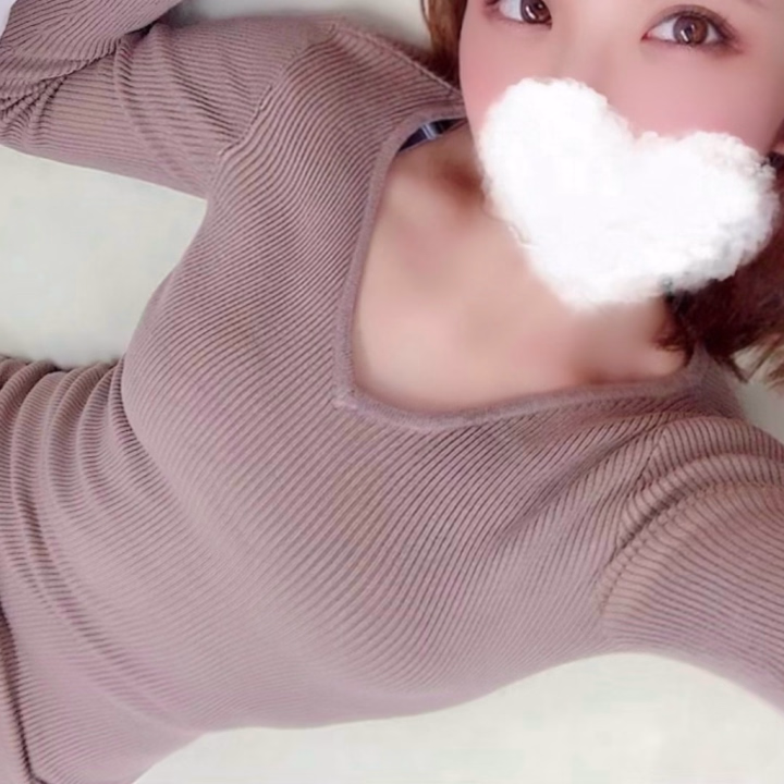 お久しぶりです！あやです🌷

「あけおめ」してからバタバタ続きで。
気付いたら5月になってました…💦

長らくお顔出せずでごめんなさい🙇‍♀️

一旦予定が落ち着いたので、来月あたりで計画立てようと思ってます！✈️

日数少なくなっちゃうかもだけど…
極力伸ばせるようにがんばります！✊

【ただいま日程調整中・・・💭】
スケジュールが決まったら、日記でお知らせいたします💌☺︎

🌷　あやより　🌷