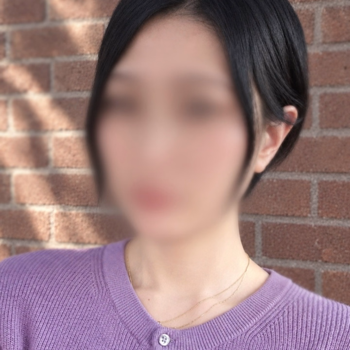 午前中で止むかな〜?って思ってたんですが、結局ずっと雨☔
やっと止んできそうかな?
傘とか忘れっぽいので気をつけなきゃ
この後10時まで✨
お待ちしております🍀*゜