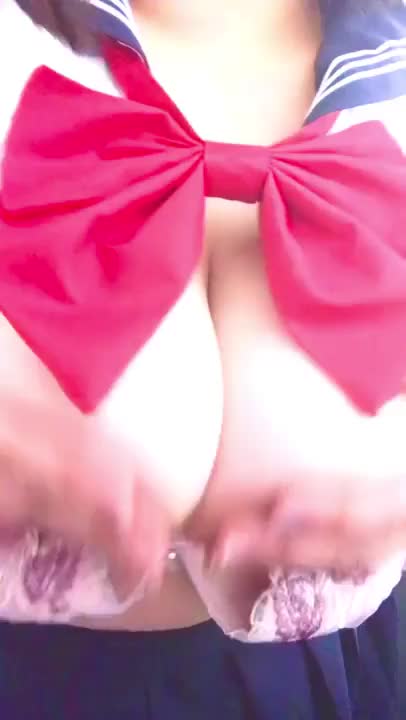 おっぱい5回ポチポチ押して応援してね(*ˊ˘ˋ*)