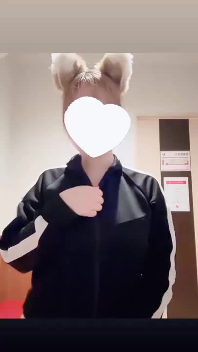 ♡ｲﾍﾞﾝﾄ参加♡ぴちぴちのスク水💕あなたの前でｼﾞｬｰｼﾞぬぎぬぎっ(//∇//)