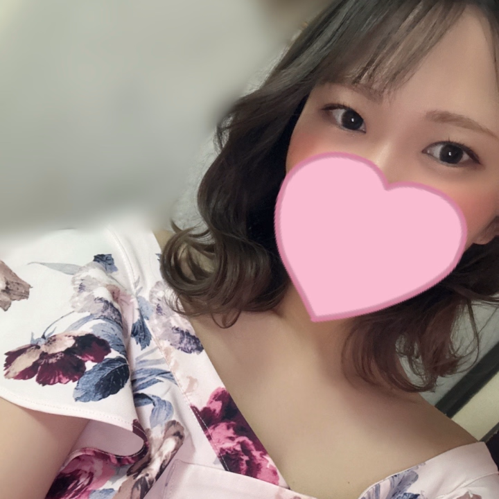 こんにちは！！
今、日本は23時くらいやね。
⁡
⁡
こっちは16時半やけん
まだ明るいよ〜☀️
⁡
⁡
天気も良くて雪も程よく溶けて
歩きやすいしそこまで寒くない！
⁡
⁡
今晩はオーロラハンティング🌟
たのしみ！！
サウナも入れたらいいなぁ♨️
⁡
⁡
海外にいるためご返信が遅くなります。
ご了承くださいませ🥺
お急ぎの方は店舗に直接お電話を
宜しくお願いします🙏
⁡
⁡
ふたば🥕