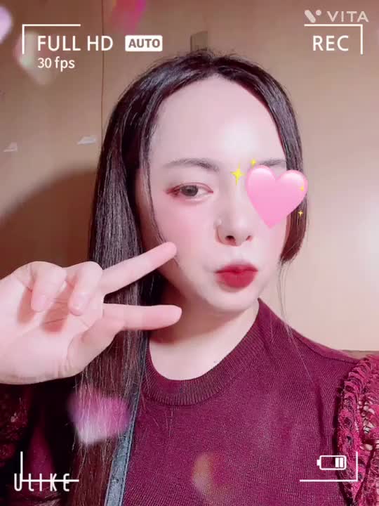 皆様こんにちは🥰
いつもみさこをご愛顧頂きありがとうございます💕

今日は快晴☀️ですね～。
青空に、心が踊ります。
こんな日は、殿方♥️と一緒に、軽やかエロス💜ダンスをしたいな😍

本日、
16～21時up、
で渋谷に向かいます。

エロス紳士様♥️との出逢い、お待ちしております～💋





今電車に乗っているのですが、向かいの席に幼稚園女子が3人いて。
「あ、急行乗り換えようよ」
「でも、ママが乗り換えは危ないって😣」
というかわいい会話をしておりました。
最終的に、お母様に電話して許可をとり、無事乗り換えるのを見届けました😊
ほっこりしたな～🌸
私にもあんな頃があったのを思い出します。
