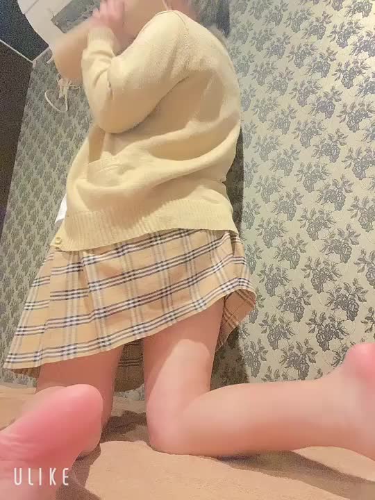 テーマは(電車の中で下半身触られる🚃)って感じで動画撮りました(,,> <,,)♡
第2弾頑張ったよ🔥💪

応援お願いします🙏💗

꒰ঌ┈┈┈┈┈┈┈┈┈┈┈┈┈┈┈໒꒱
この後21時20分頃🈳です,,>᎑<,,
お店にお問い合わせ📞
お誘いお待ちしております🩵
みあ🌸
