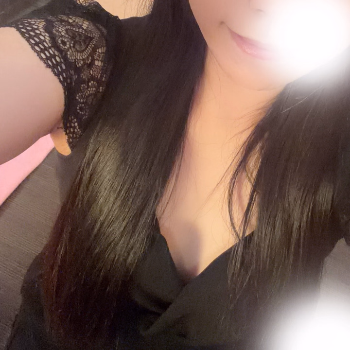 5月🎏ありがとうございました꜀(^. .^꜀  )꜆੭

いうてまだ5月最終週ありますね。
この日予約したい〜とかあれば連絡ください🙋‍♀️

6月出勤リクエストについて✨️
基本的に平日の21:00〜受付してます🌼

この日行けるよってかたご連絡くれると嬉しいです☺️

じゃあまたねん🫶