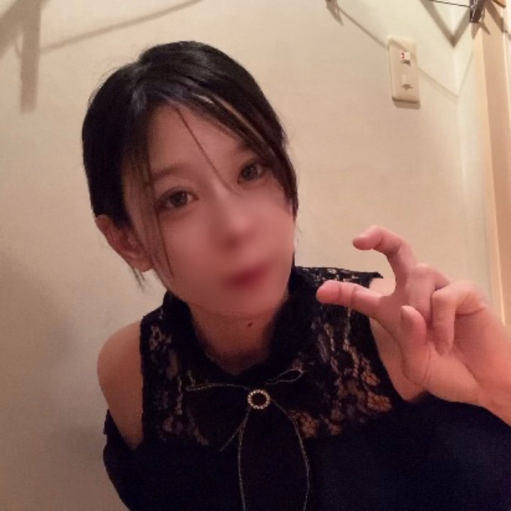 🐈‍⬛初めましてのHさん💕


気になってくれてありがとうございます💕それだけでも嬉しいのに、会いにきてくれて、もっとありがとうございます💕💕


それだけでも嬉しいのに、那須のお土産や、可愛い猫のチョコレート、チョコがけの芋けんぴをありがとうございます😭


全部好きなものでびっくりしました…
チョコもチーズも大好きです
時間の関係で写真がとれず、すみません…


会った瞬間、やっと会えたね！！って感じですごく熱かったです


ねねこの熱意も感じてくれて、嬉しいです♡


趣味のこととかたくさん興味持ってくれて嬉しいです
おすすめしてくれたビタミンDをとって頑張ろうと思いますദ്ദി ῀ᢦ῀ 


Hさんすごくかっこよくて、気遣い上手だからとってもたのしかったです


これからもハッピーマットライフでますますプツルヤお肌になっちゃうね‎(ദി⸝⸝◜࿀◝⸝⸝)
たのしみだなぁ💕