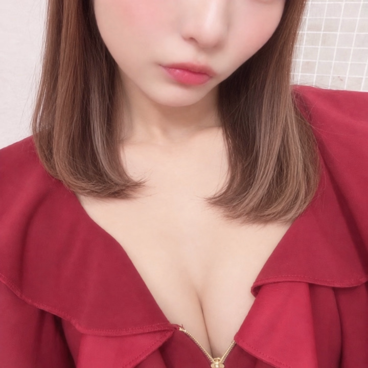 おはよーっ☀️🩷🎀

昨日は早速11月のご予約、
たくさんありがとうございました🥰🫧💌

さっそく予定を立てて
会いに来ようとしていただけるのが、
とっても嬉しいです🥹💗

まだまだ10月後半のお誘いも、
11月のご予約もお待ちしてます🙈💞

今日は ⏰ 10:00〜16:00
出勤ですっ🛁🫧🤍

まだあと少し🈳があるので、
お時間が合うお兄さまがいたら
お店にお電話📞してくれたら嬉しいなっ🎀💌

今日はるあんと一緒に
幸せいっぱいの週末にしよーねっ🥰❤️🫶🏻