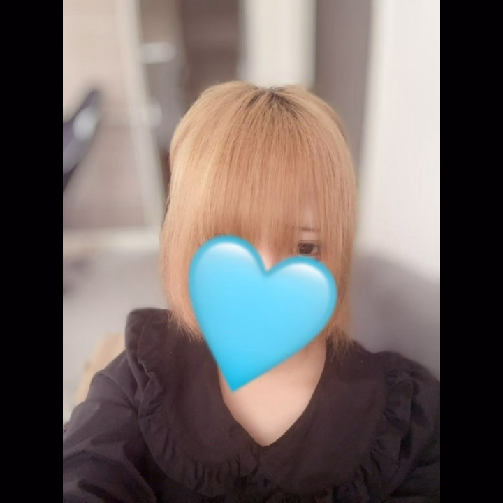 本日出勤いたします🫶🏻✨

少しお久しぶりの出勤になります♡
12:00〜20:00までご予約受付中です！

すでにご予約いただいているお客様、本当にありがとうございます🥹💕
お会いできるのを今からとっても楽しみにしています♡

本日もたくさんの方と素敵な時間を過ごせたら嬉しいです🌷