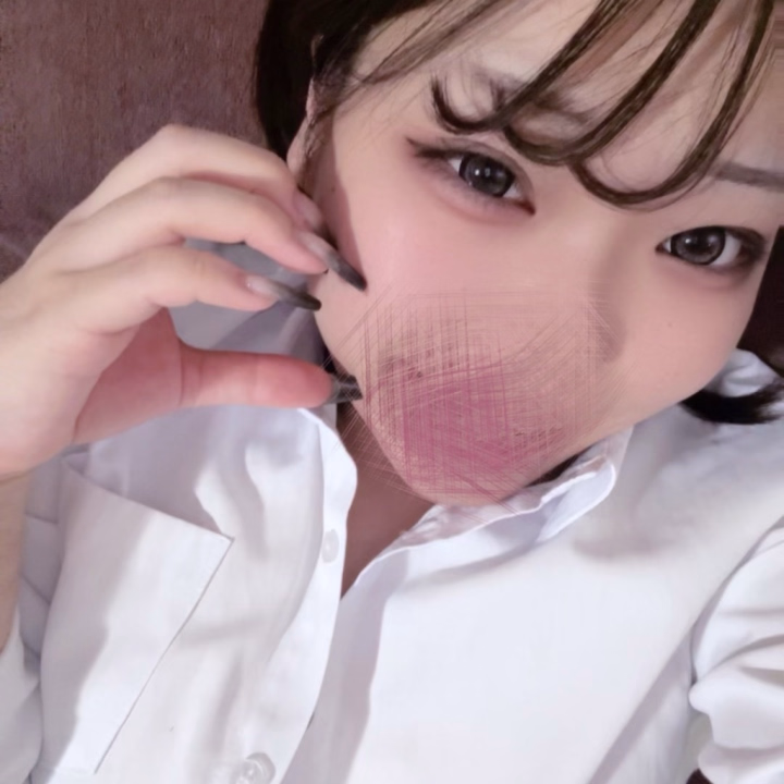 今日のお給仕もまもなく終了‼️
たくさんのお兄様とお話やプレイできてすごく嬉しいです‼️
明日は「華金」‼️‼️
金曜日疲れをひなに癒させてね💕︎