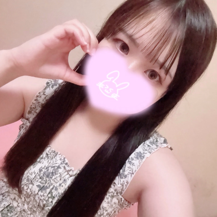 おはようございます☀️

今日は
初めての24時までの出勤です🎶

タイミングが合わなかったり
普段お会いできないお兄様お誘い待ってます💭💕

疲れてるんじゃないかな？
とか思わないで安心して来てくださいねっ☺️
ずっと元気なので、一緒に楽しい時間作りましょっ💖

ルール守れる
優しいお兄様待ってます🍒