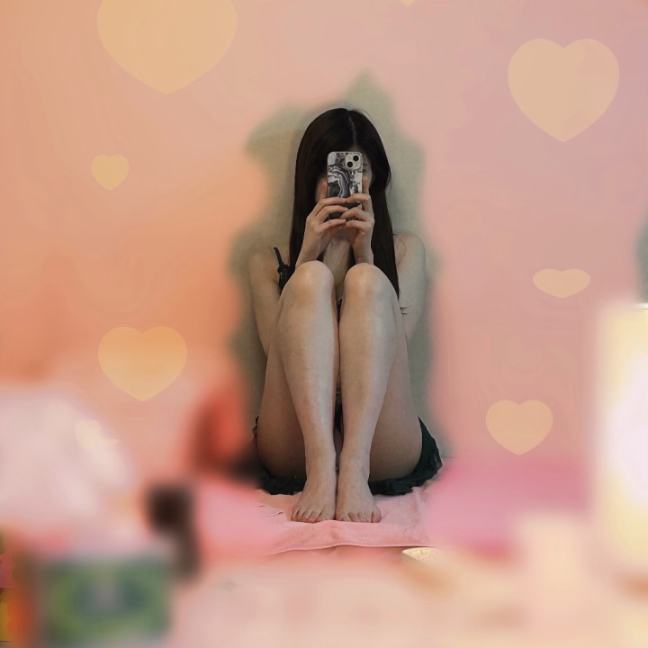 出勤予定だった日がお休みになってしまい、予約してくれていたお兄様、来ようとしてくれていたお兄様ごめんなさい🥲

6/20 15時からお店にいますのでご都合合うお兄様ぜひお会いさせてください🥹

最近梅雨入ったんだなあと思うほどに雨が降ったり止んだりなので、気分も落ち込むけど気軽なお話でもぜひトーク送ってきてね☆