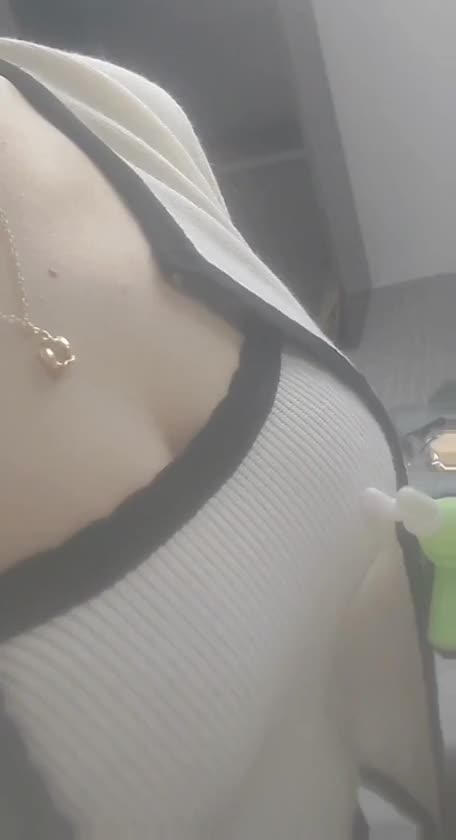 片桐のお気に入り
どこにいっちゃったんだろ〜( ꒦ິ⌓꒦ີ)

​小さくてキーホルダーになってるから
いつも持ち歩いてたのに……

​あの優しい振動と
凹のところが、アレにピッタリフィットする感じが
最高だったんです♥

​他にもお気に入りはちゃんとあるから
それであなたと……ね？(♡ˊ艸ˋ)むふｯｯｯ♬*

​そんな片桐の5月末イベント
明日はお休みをいただいているので
片桐にとっては【今日が本当に最終日】です！

​┈┈┈┈┈┈┈┈┈┈┈┈┈┈

🍀 片桐の個人イベント最終日 🍀

┈┈┈┈┈┈┈┈┈┈┈┈┈┈

✨ 本指名料 【 無料 】
✨ ＋10分サービス
✨ 日記用の写真撮影（片桐のスマホ）
　　をしてくれる方も大募集中！

┈┈┈┈┈┈┈┈┈┈┈┈┈┈

​「お気に入り、一緒に探してあげるよ」
「最後だし、写真撮ってあげる！」

​という優しいあなた
ぜひこの機会に逢いにきてくださいね♥