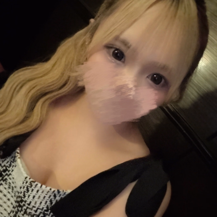 おはよー❣️くるです♡
今日は10時から21時まで出勤してます🥺
短い時間だけどくるに沢山会いに来て💕
待ってるー🎵