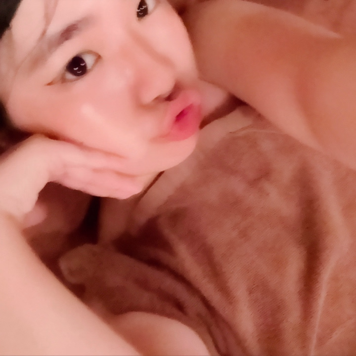 なおさんへ

本日は、きてくれて
ありがとうございます！！
高速正常位、
速さがちょうどよくて
最高なかんじでした！
ホテルでちゃんと
私のこと思い出してね！

ふみの。より