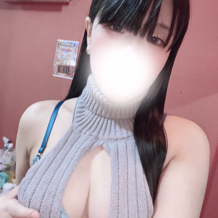 先程お誘いくださったお兄さん
本当にありがとうございました🥲

いっぱいいちゃいちゃして
ぎゅーしてあったまれたね🫶🏻
言うてたボディークリームおすすめやからぜひ🥺👍🏻

只今からすぐにご案内可能です🉑

お昼からもたくさんいちゃいちゃしよ〜〜♡
ちゅーしたらスイッチ入ってまうからさ///