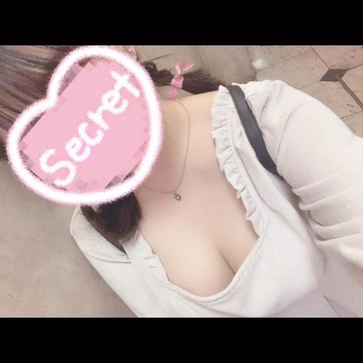 はじめまして!!


みくるです⌒(｡･.･｡)⌒


見てくださってるおにいさん感謝です、ありがとうございます🥺💗


私のことを知ってもらえるような投稿していくのでチェックお願いしますね💘