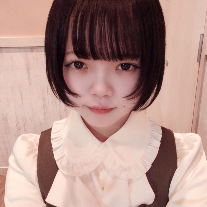 はじめまして！
こまこです🌷💓

ショートカット暗髪です♡
どちらかというとM寄りですが、責めもできます♡下の毛は薄めです！

よろしくお願いします🙇🌷