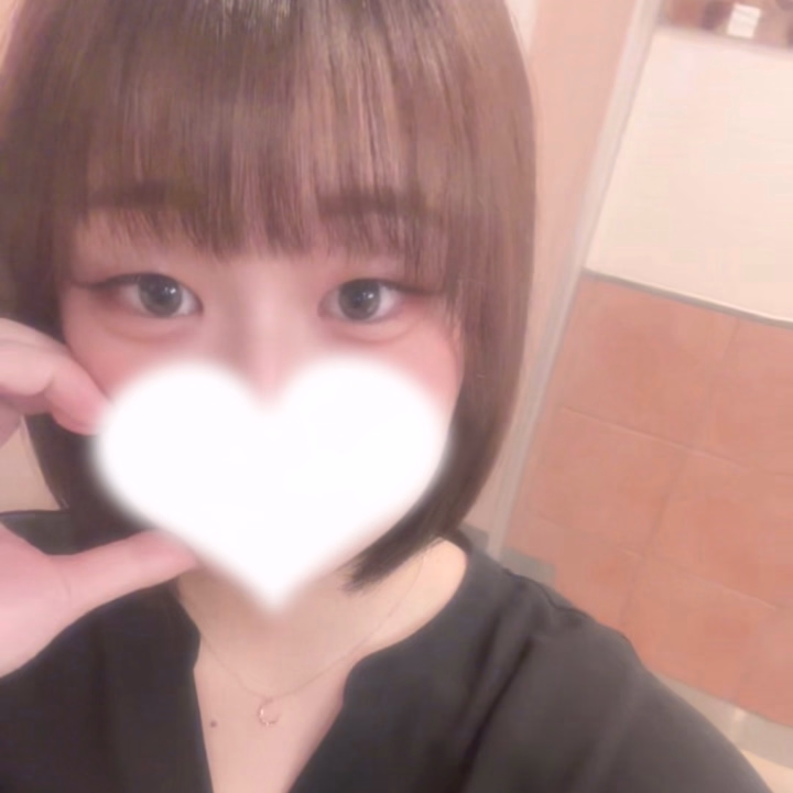 今日は久しぶりに登校しましたァ💕

お得に遊べるので是非遊びに来てください🥰🫶

ご予約ご来店お待ちしております❤️

れの🐰🤍