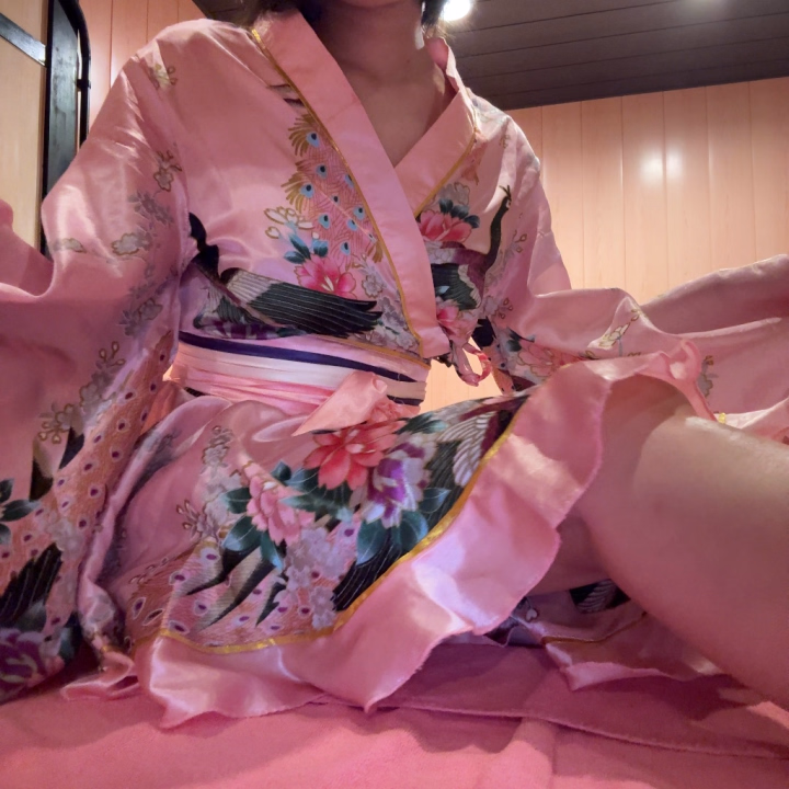 こんにちは✨
朝から本指名のお兄様が来てくれて嬉しかった〜😂💖

ちかげは幸せ者です🫶🏻

薄ピンクのミニかわいい🩷

本日24時までで明日1日おやすみもらって17日〜19日出勤です☺️


お誘いお待ちしてます❣️