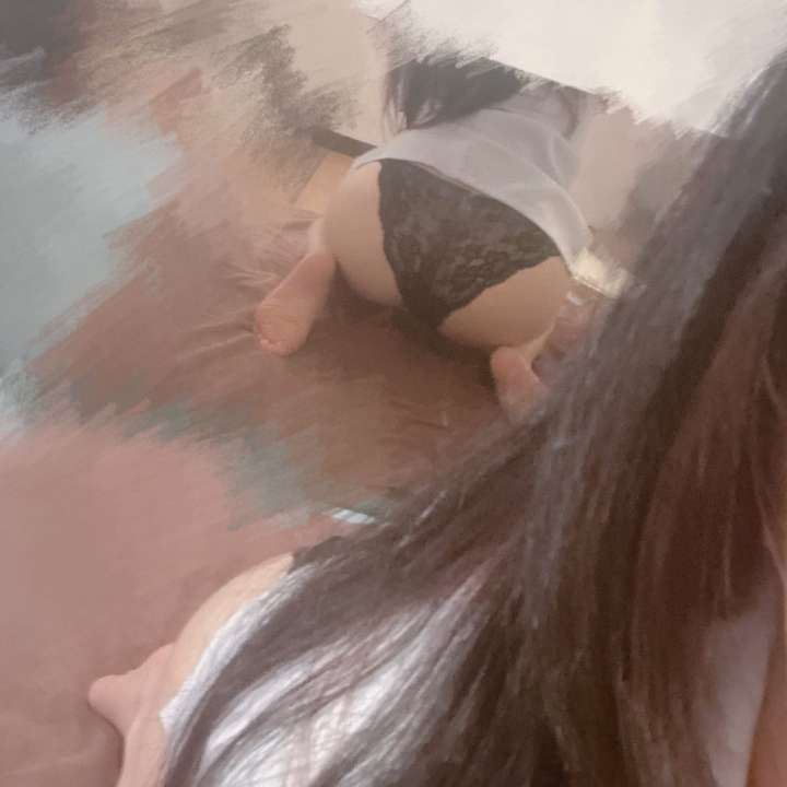 すけすけレース😻
おっきいおしりは好きですか〜?(*´ω`*)
バ♡クのときにうしろからもみもみされるの好きかも…💓
おしりふぇちのおにーさんまってまち🍑💫
らすとまであとちょっとだよぉ( ͒ ඉ .̫ ඉ ͒)