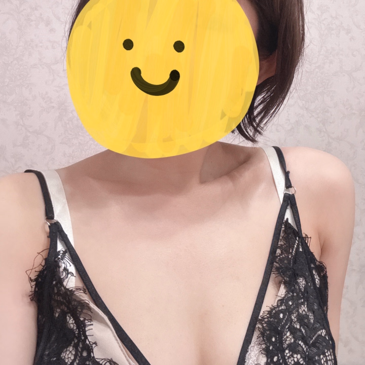 今日、出勤してます🖤
会えたら嬉しいな…♡
待ってるね✨