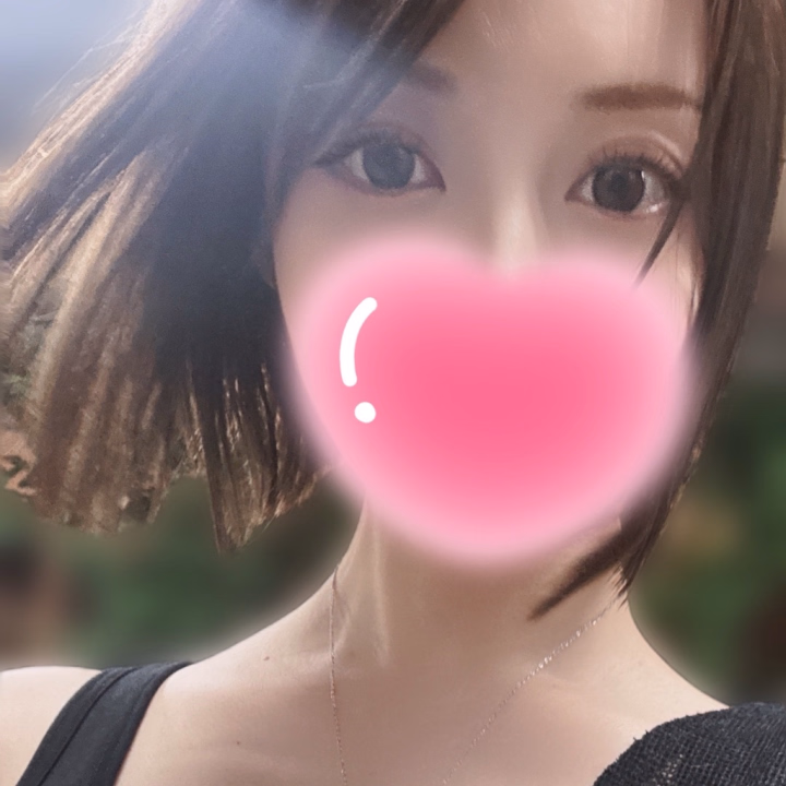 【7月のシフト】です！

●9日(木)11:00-18:00

●11日(土)12:00-19:00

●15日(水)11:00-18:00

●21日(火)11:00-18:00

●23日(木)11:00-18:00


だよ😘❤️
ヒメ予約お待ちしてます🫶🏻✨

写真はこの前電車を待ちながら
ホームで撮ったやつ🚃


らいむ🍋‍🟩