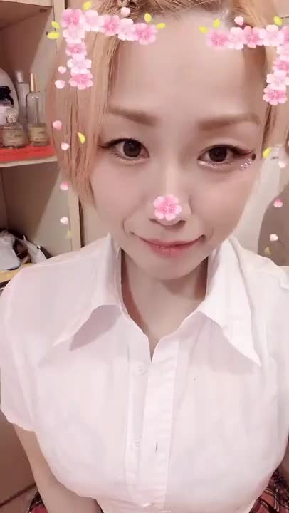 本日は感゛謝デー🌸

お気を遣ってくださり、あまり️⭕️射してくれない方が多いんです…

ぜひぜひたぁくさんかけて欲しいぃ
٩(ˊᗜˋ*)و

イベント🎪なので制服のコスプレしてみましたょ⸜( ᐛ )⸝

ご予約がさみしい感じなので、ぜひぜひこの続きをしましょ〜🌸