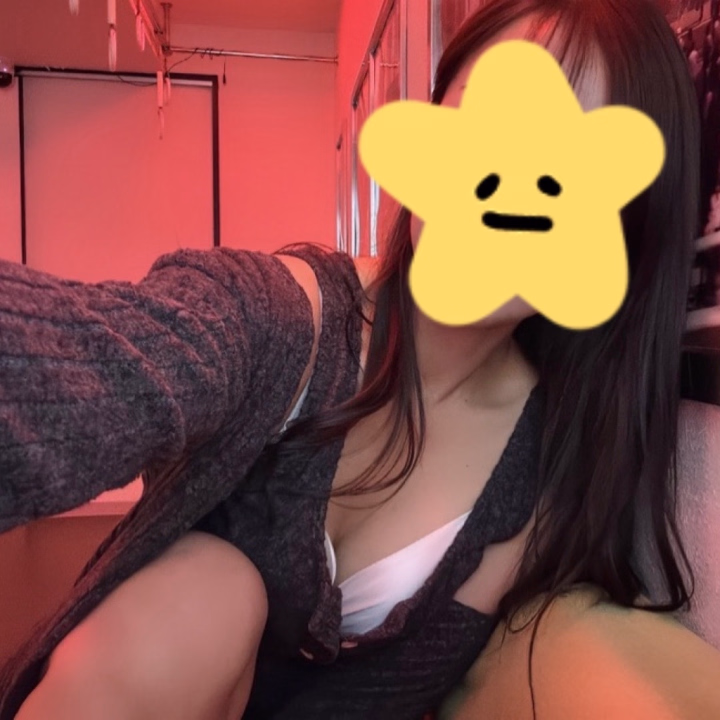 動画の応援ありがとうございました♡
また参加した時はよろしくです🙂‍↕️

そして
明日出勤です∠(  ˙꒳​˙ )／

感謝祭だよー࣪ 𑊢‪‪❤︎‬