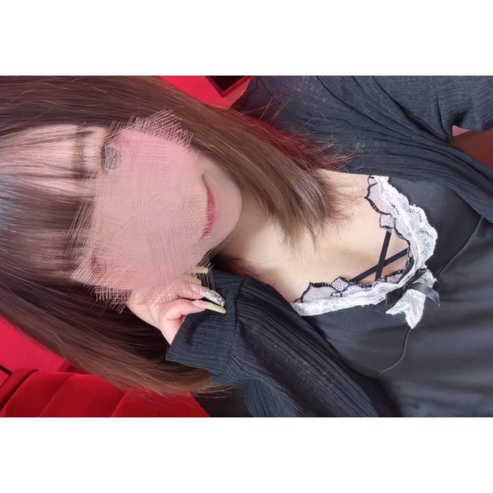 出勤してます💖

お時間合うお兄様いっぱい癒しちゃうよ〜🫂🎀遊びに来てね🫶🏻