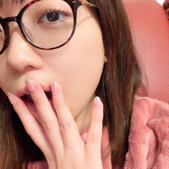 気づいた…⁉️
流石ですね👏
明日9:00~17:00居ます🙋♀️
早めに寝るよん😴
おやすみなさい(´-﹃-`)Zz…