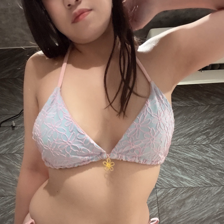 こんばんわ✨

しきです♡♡

今月も一日ありがとうございました✨

お兄様達のお陰でとっても楽しく過ごせました✨✨

来月は12日から出勤します♡♡

お誘いお待ちしております🙇‍♀️

来月もお兄様達と幸せになれますように🙏✨