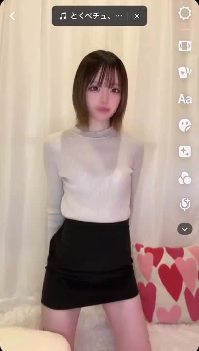 最近TikTokのダンスを
頑張って覚えて踊ってます🎶笑

ぎこちないけど見てくれたら嬉しい🥺💕

ヘブンに他のも載ってるから見てねっ🍒