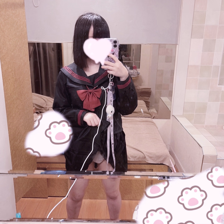 今日はえちち♡な

白いぱ♡つはいてるヨ♡♡♡

スカートチラリ♡しにきて❣