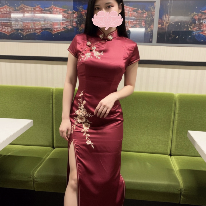 AIちゃんでチャイナドレス着せたけどどうかなぁ？

似合う？？

今週めっちゃ暇だから寂しがりのかずみを愛でに来てほしいー🥹💕