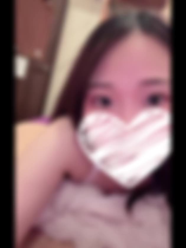起きあがろうとしたらみえそーになった。笑

お暇なので写真撮ったり動画撮ったりしてますᕦ(ò_óˇ)ᕤ
でもそろそろしたくなってきました。もんもん。🌀😭笑

お相手してくださる方お待ちしております♡