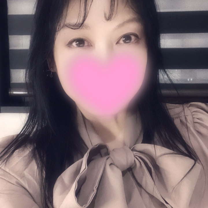 😮ｵ😃ﾊ😮ﾖ😚ｳ😉

今日も晴れで嬉しい😆✨

明日から3連休の方もお仕事の方も週末楽しんでね‪🫶🏻️💞

お時間の合う方は桃李へGO🍑😊