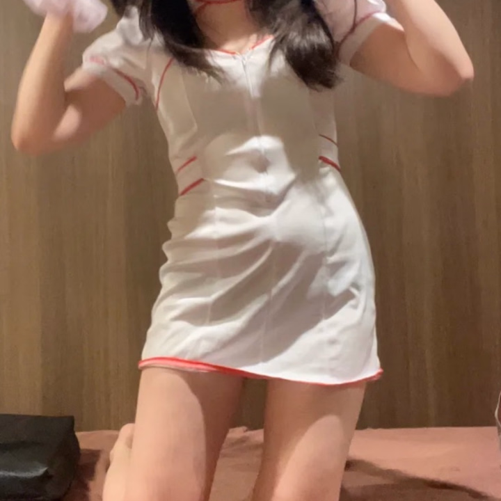 おにいさま方こんにちは✨
つばめです🐦‍⬛

実は少し前にインタビュー動画を撮っていただいたんですけどふと見に行ったら再生数3万超えてて意外と見られてるんだなぁと思いました笑
あの頃より（！？はちゃめちゃに太ってしまったのでもうあのつばめさんはいません😭

次は明日！ご予約いれてくれてるおにいさまはありがとうございます🎶
まだまだ空いてるのでタイミング合うおにいさまいたらお待ちしてます🌟