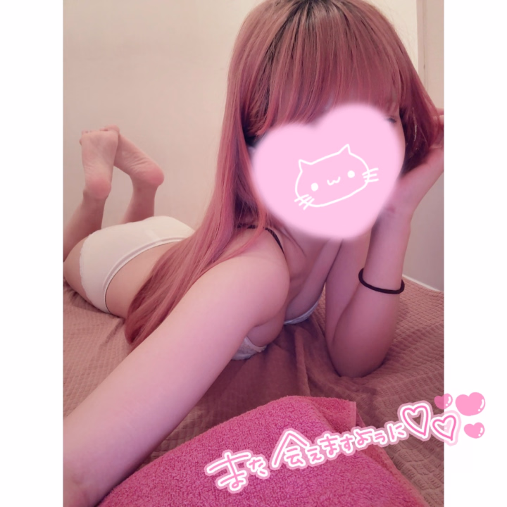 昨日は遊んでいただきありがとうございました💖🎶
昨日もとっても楽しかった‼️以下お礼です💌

- - -

山梨からお越しのお兄様💌
ずっと緊張してるのかしてないのかわからないくらい空気持ってかれてびっくりした😳
完全にお兄さまの雰囲気に飲まれていた…時間ギリッギリまでたっぷりイチャイチャ楽しかったね〜😽最後ドタバタで本当にごめん(笑)
またこちらに来た際は遊びに来てね❣️


Kくん💌
お仕事終わりに来てくれてありがとう😽
お風呂でイチャイチャするのドキドキした…洗いっこって楽しいよね♡🥺
夏前の日焼け対策一緒にがんばるぞ‼️日傘は絶対遮光率100%の傘がいいよ☂️
またこちらに来た際は一緒に遊ぼうね、あと素敵な映画体験のお話また聞かせに来てね〜🎥


飲み会終わりのお兄様💌
クッタクタで階段上がってきたからびっくりしちゃった(笑)
マッサージしてる時かなり身体疲れてる〜と思ったので、身体ゆっくり休めてね🥲
今日できなかったあんなことこんなこと、また次お会いできた時にしようね😌💖

- - -
次回出勤は決まり次第お知らせします❕お待ちください🎀