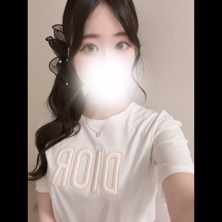 こんばんは！
かりんです♡


お久しぶりです♪♪


最近雨多いね☂️


お久しぶりでえちえちしたい気分なのでたくさん遊んでね🤍

急遽だけど待ってます！✨