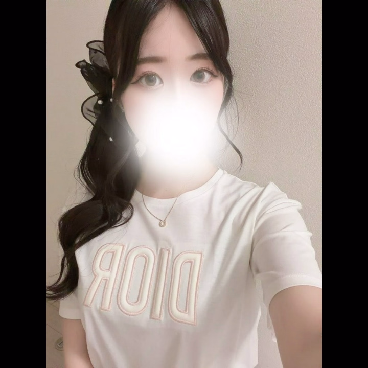 こんばんは！
かりんです♡


お久しぶりです♪♪


最近雨多いね☂️


お久しぶりでえちえちしたい気分なのでたくさん遊んでね🤍

急遽だけど待ってます！✨