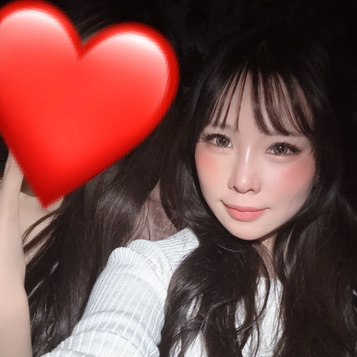 こんにちは、ゆねです！

しばらくお休み中です🙇
ご心配のチャットもありがとうございます😭

従姉妹とごはんにいったり
いちごをいっぱい食べたりしながら
自分の機嫌をとっているところです☺️

お兄さんもお疲れの時は
ゆっくり過ごしてくださいね💓