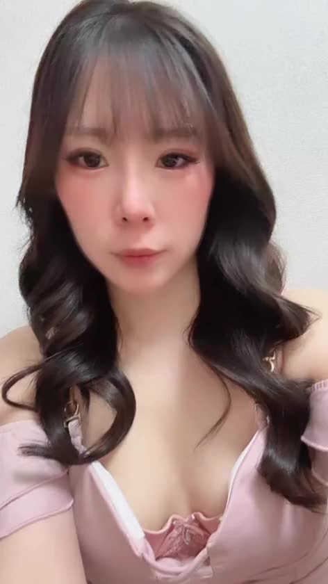 おはようございます、ゆねです！

出勤してヘアメイクをしてもらったところです☺️

久しぶりなので
たくさんイチャイチャしたいなぁ、、、
なんて思ってます❣️

会いに来てください🥹💓