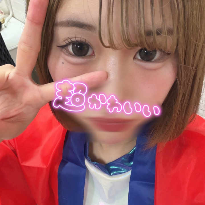 この前イベントポスターの撮影したんだー◍˃ᵕ˂◍     
みんなに見てもらうの楽しみだなぁ😊
