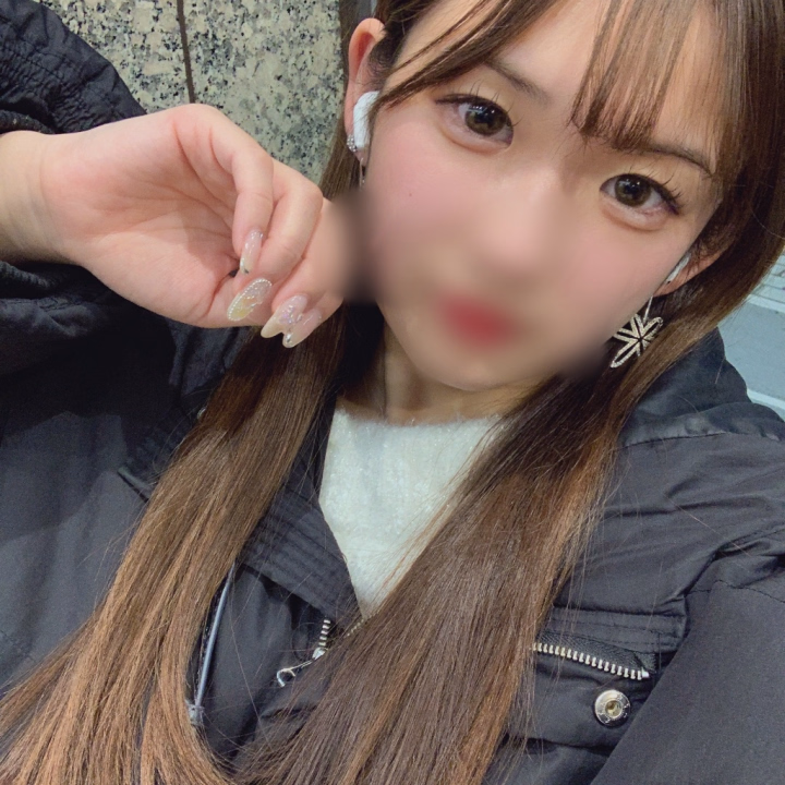 ねおんです🎀


年明けに卒業報告をしたんですが、
一旦8月ごろを目処にすることになりました！


あとちょっとだ🥹🥹

4月は今の所
25日14-L
26日9-16

です❣️

今日は平日のお昼だけど
今度は土日なので予定合うお兄さんたくさんいたら嬉しいです〜✌︎


今日と次回と、よろちくねんっっ