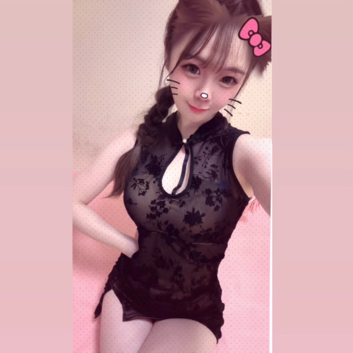 今日も満枠うれしすぎるぞっ🥹🎀💕

会いに来てくれるお兄さまたちのおかげで幸せいっぱいですт т♡ 

楽しみに待っててね？🤍 
いっぱい癒しちゃうんだからっ🫶🏻💋

そして来週の空き枠も残りわずかですっ🥺💭💗
気になってくれてるお兄さま、
早めのご予約がおすすめだよっ🎀💌

🗓️ 来週の空き枠はこちら👇🏻♡

🎀 13日（火）🈵満枠🈵
🎀 14日（水）🈵満枠🈵 
🎀 15日（木）7:00〜8:30／9:30〜11:00／19:00〜20:00 
🎀 18日（日）12:10〜13:00

埋まっちゃう前に会いに来てね？🥹💕

お兄さまたちからのお誘い、
いい子に待ってるよ〜っ🐰💗🫧