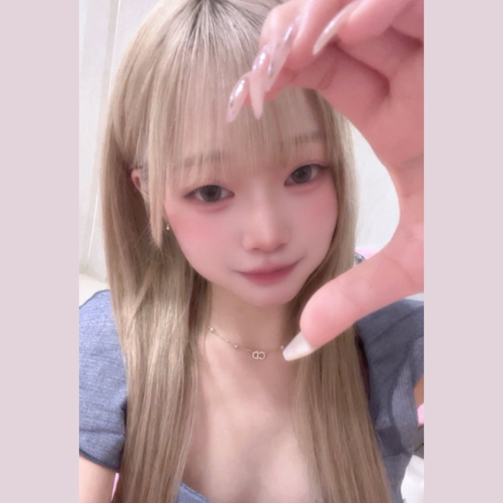 おはよ〜〜♩

みゆなですっ ̫ᴗ^

激ねむなんだけどーー！！！
でもでもずーっと会いたい！って言ってくれた方と朝一会えて目覚めた！
念願だったね、ありがとうだよ〜〜😻
あ、何気に全顔出すのはじめて‼️
じっくり見てみてーー！！
会いに行きたくなっちゃうんじゃない〜？🙂‍↕️

今日から3日間は池袋いるのでぜひ✮

18日(水) 8-14
19日(木) 8-12
20日(金) 15-L

電話でもいいし直接連絡でも🤙🏻✨️
明日は短いけど会えたら嬉しいな‬т т
金夜なんてみなさん来やすいんじゃない！？
待ってますね🪽