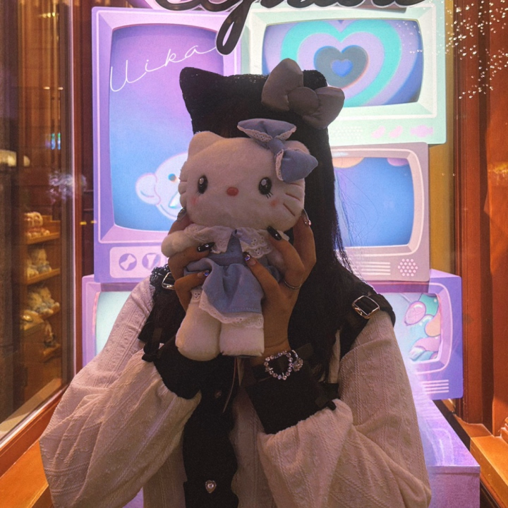 お兄様にお願い🥺



ういか喉がとーってもよわよわまんなので
得意なふぇ♡中に突き上げられちゃったり喉の壁？みたいなとこを突かれちゃう と
喉が傷ついて
扁桃炎になりやすくなっちゃうの🥲




喉が開いてるときに
ういか主体でのせるふい♡まならいける時があるから
奥の方がきもちいお兄様は言ってください🔞🔞🔞




毎月扁桃炎になるからちょとお願い🥲💕



毎月お兄様に会いたいからういかとの約束ね！




🤍ういか🤍