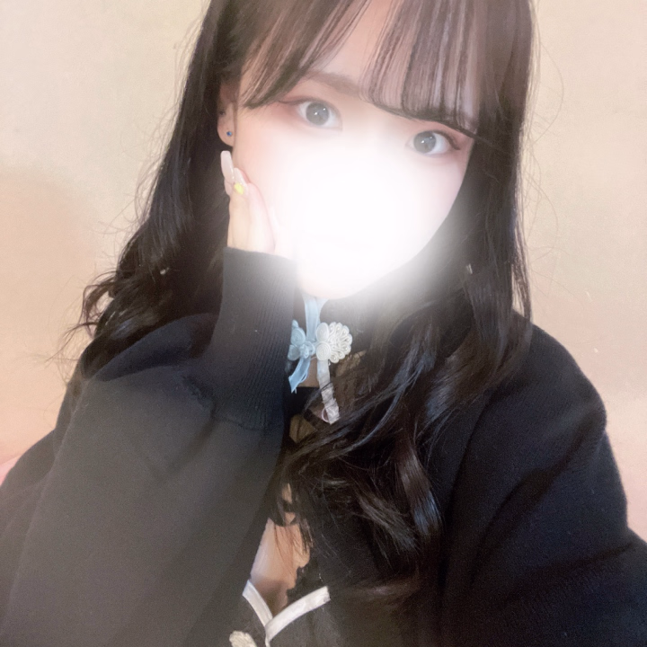 出勤してます！

今日も天気がよくて朝からウキウキで出勤したよ☺️

どんなお兄さんに出会えるのかすごいたのしみだな〜


お部屋で待ってるね🩵